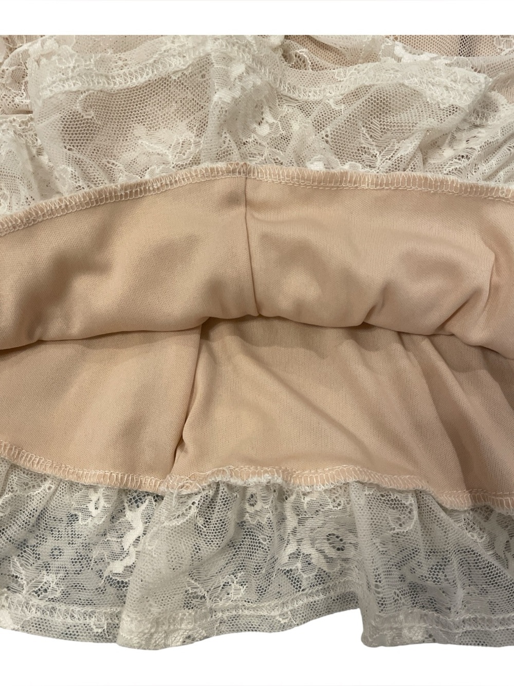 Windsor Wrapped In Lace Ruched Mini
Dress Ivory M - Picture 11 of 15